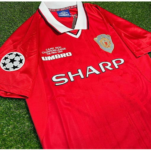 Picture of Manchester United 1999 Home