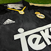 Picture of Real Madrid 99/01 Away