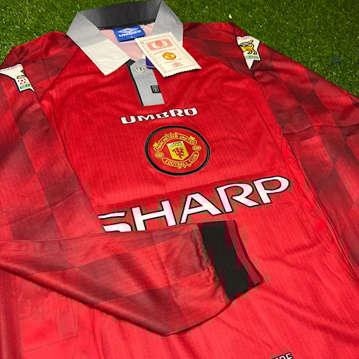 Picture of Manchester United 96/97 Home Beckham Long-sleeve
