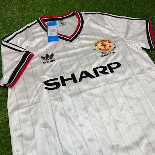 Picture of Manchester United 82/83 Away Final