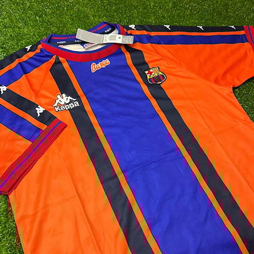 Picture of Barcelona 97/98 Away