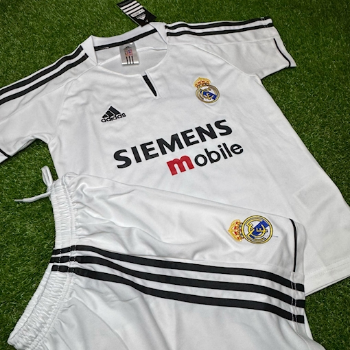 Picture of Real Madrid 03/04 Home Kids
