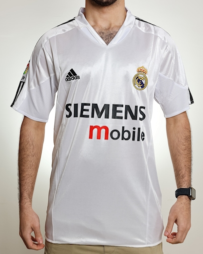 Picture of Real Madrid 03/04 Home Ronaldo