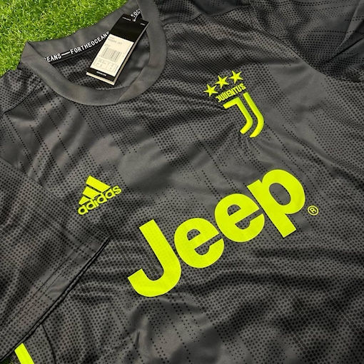 Picture of Juventus 18/19 Third