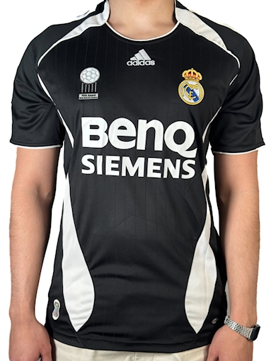 Picture of Real Madrid 06/07 Away V.Nistelrooy