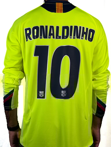Picture of Barcelona 05/06 Away Ronaldinho Long-sleeve