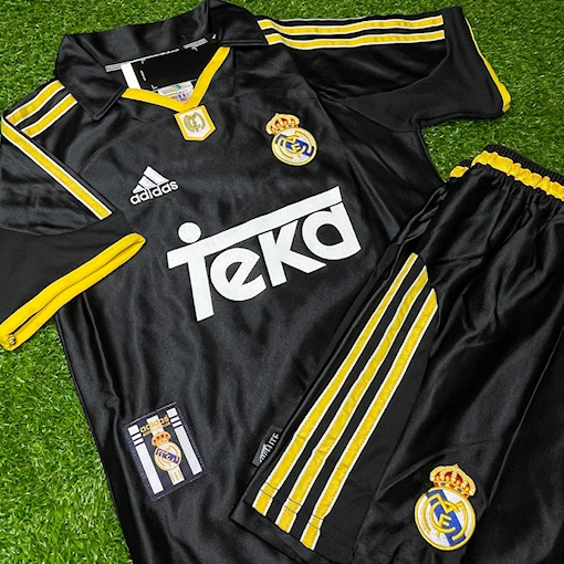 Picture of Real Madrid 99/00 Away Kids