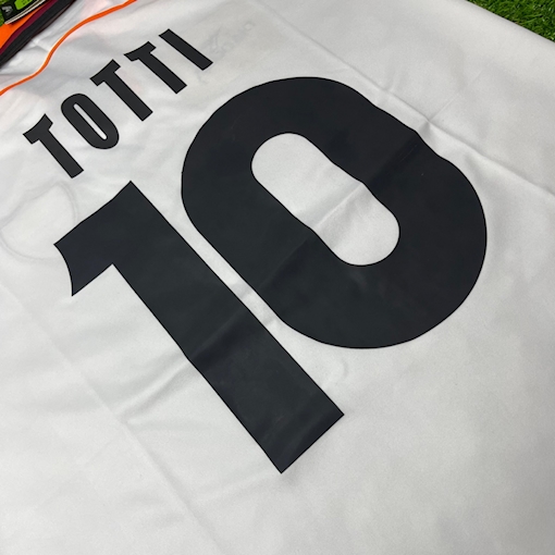 Picture of Roma 98/99 Away Totti