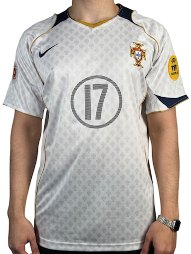 Picture of Portugal 2004 Away C.Ronaldo
