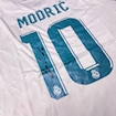 Picture of Real Madrid 17/18 Home Final Modrić Signature Edition