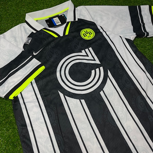 Picture of Dortmund 95/96 Away