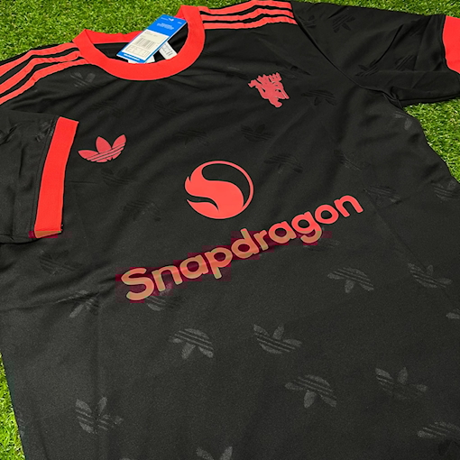 صورة Manchester United 2024 Training Black