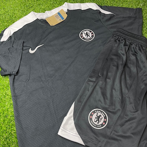 Picture of Chelsea 2025 Training Kit Grey/Black