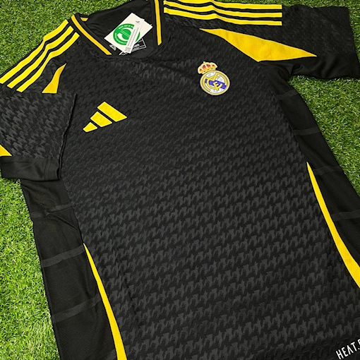 Picture of Real Madrid 25/26 Special Edition Player Version Black/Yellow