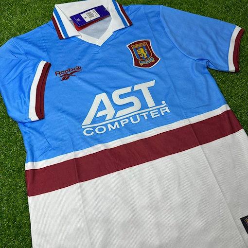 Picture of Aston Villa 1998  Away