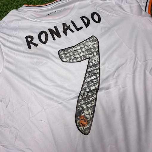 صورة Real Madrid 13/14 Home Final Ronaldo 
